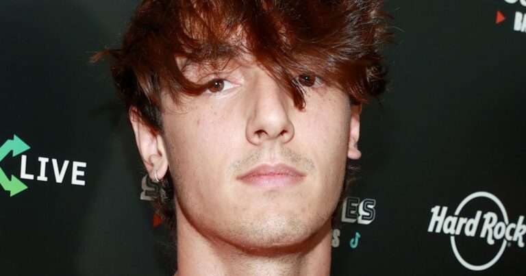 Bryce Hall Net Worth