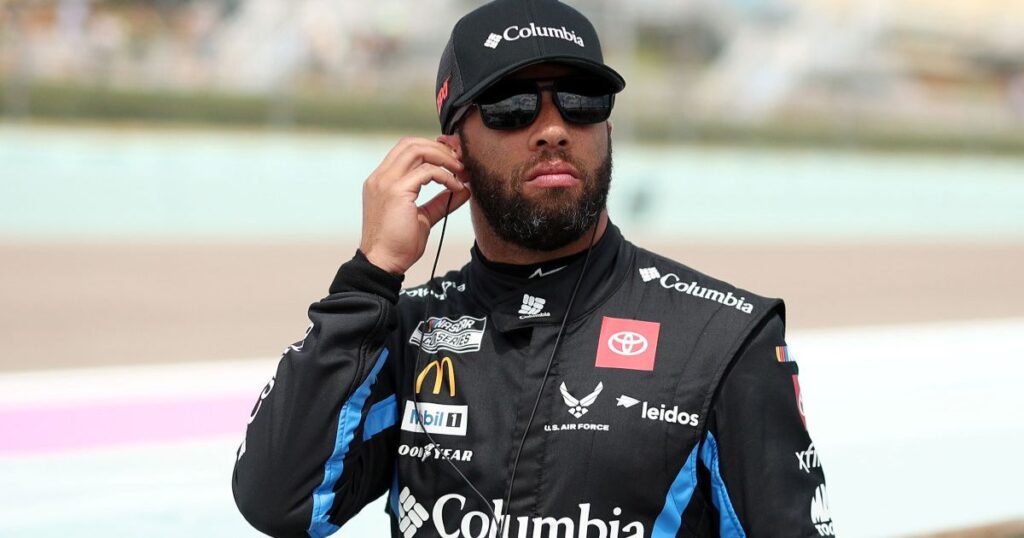 how much does bubba wallace make