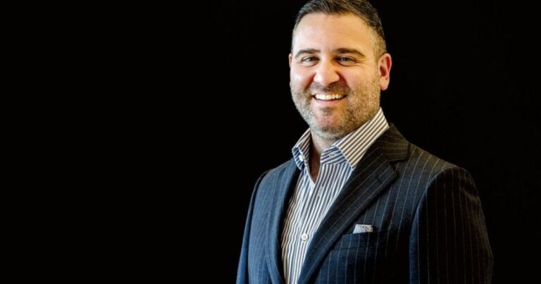 Misha Ezratti’s Net Worth